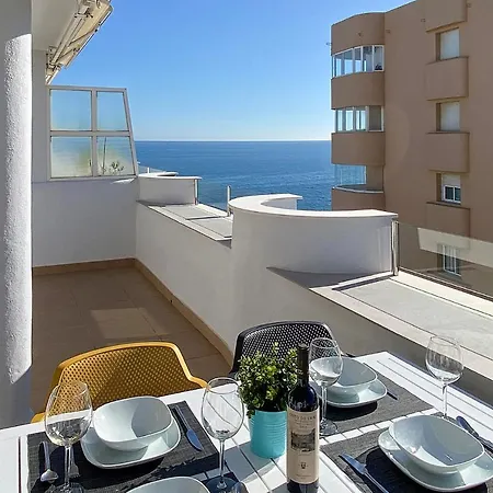 La Duquesa Penthouse شقة فوينخيرولا