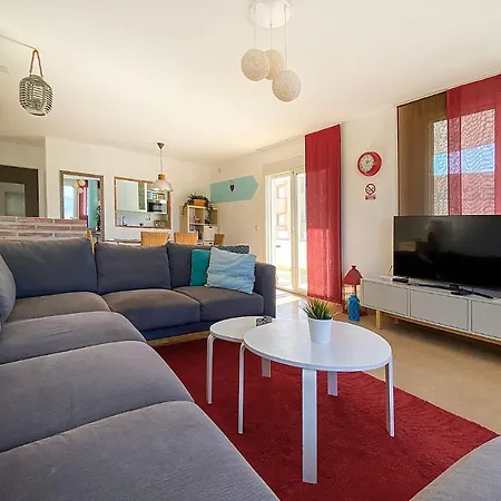 La Duquesa Penthouse דירה פואנגירולה