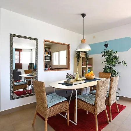 La Duquesa Penthouse דירה *
